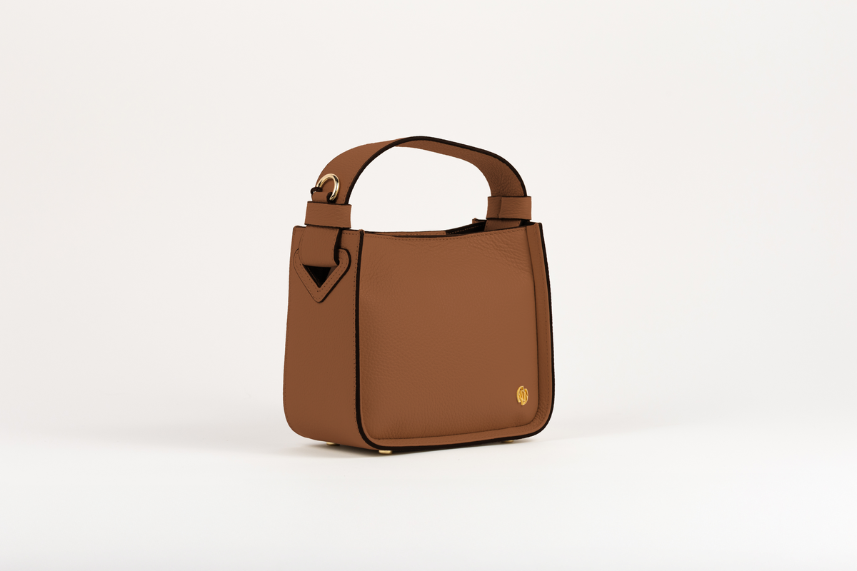 Affinée Élan Caramel handbag, front three-quarter view