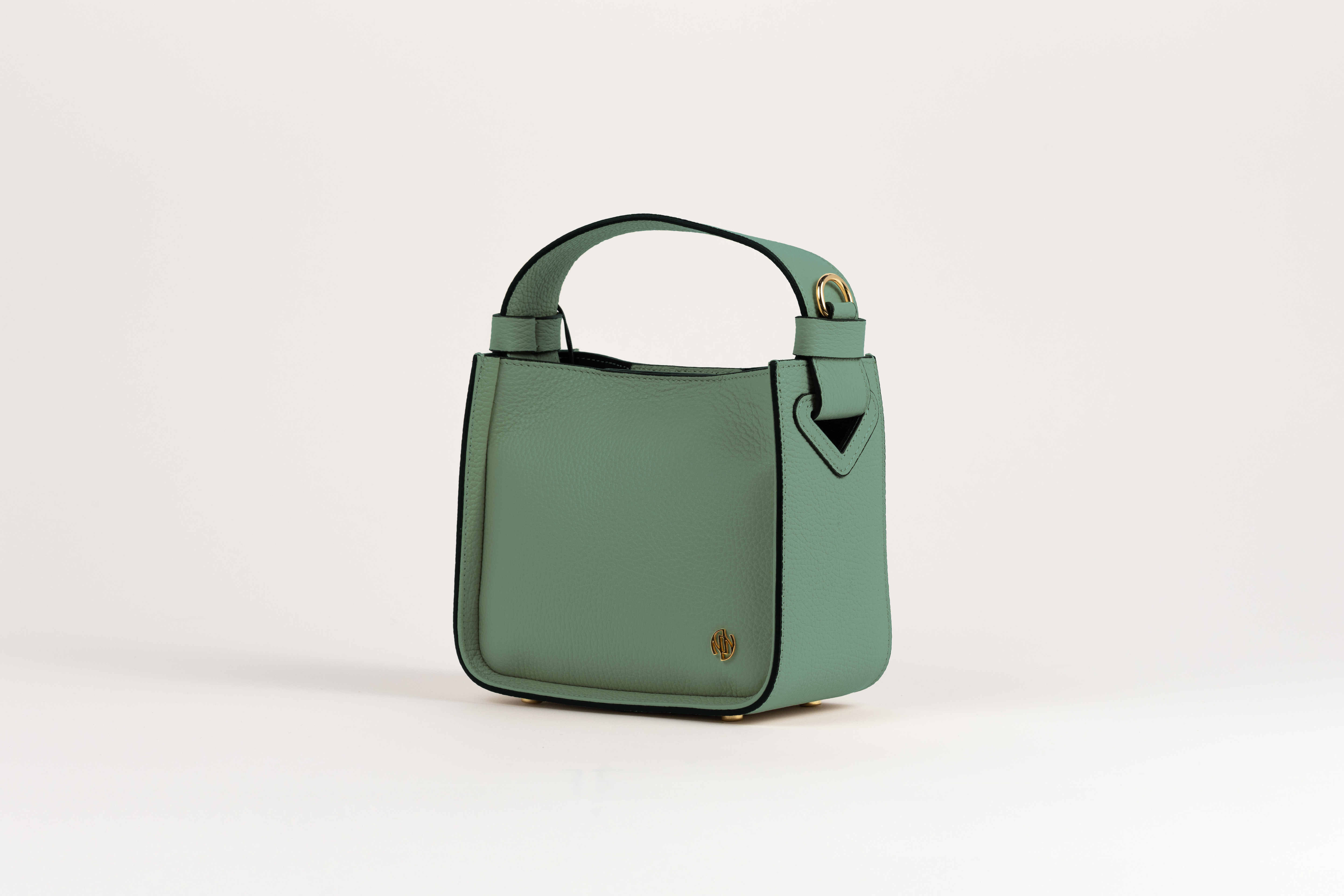Affinée Élan Mint handbag, front three-quarter view